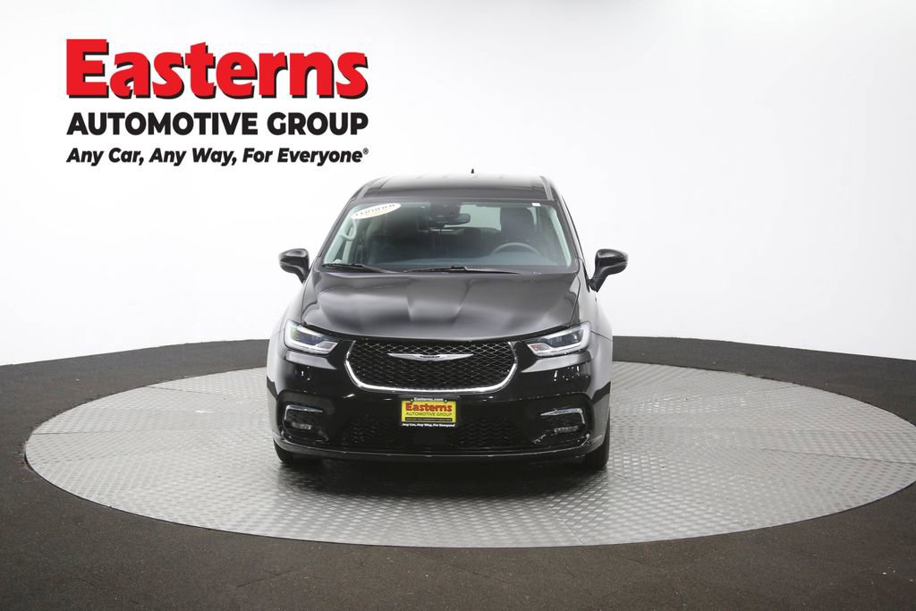 Used 2023 Chrysler Pacifica Touring-L FWD image 53