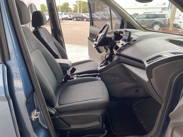 Certified 2020 Ford Transit Connect XLT image 17