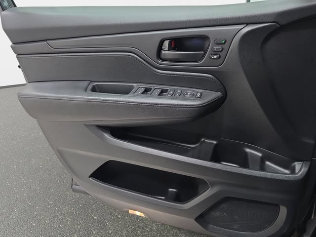 Used 2025 Honda Odyssey EX-L image 26