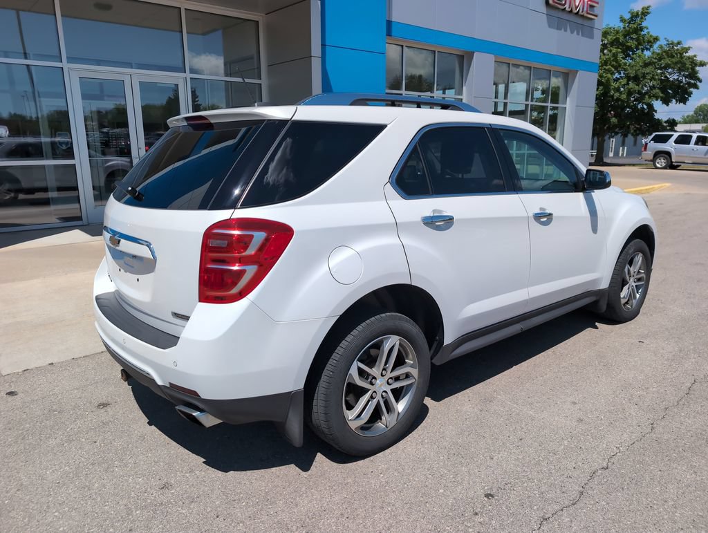 Used 2017 Chevrolet Equinox Premier w/ Enhanced Convenience Package AWD/4WD image 8