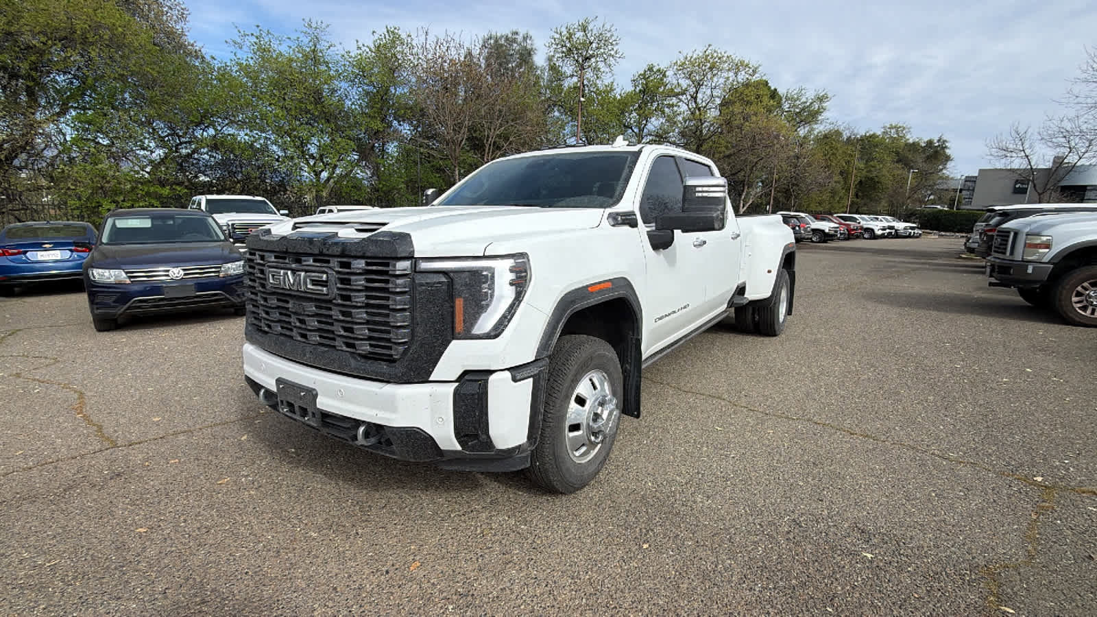 Used 2025 GMC Sierra 3500 Denali Ultimate video 1