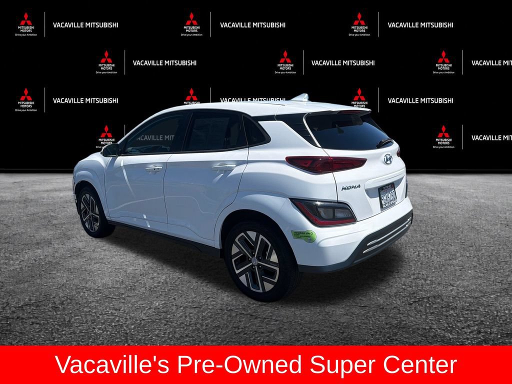 Used 2023 Hyundai Kona SE FWD image 3
