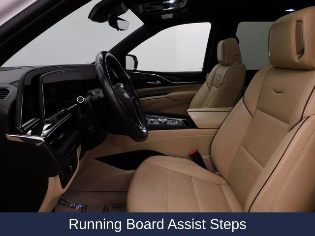 Used 2023 Cadillac Escalade Premium Luxury w/ Performance Package image 29
