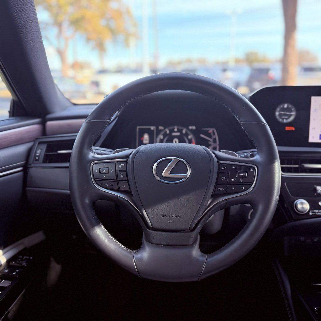 Used 2024 Lexus ES 350 w/ Premium Package image 21
