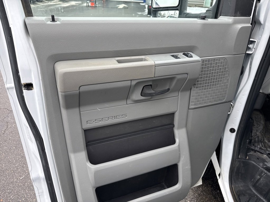 Used 2021 Ford E-350 and Econoline 350 Super Duty w/ Power Windows & Locks Group image 13
