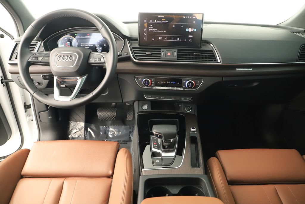 Certified 2024 Audi Q5 e Premium w/ Convenience Package AWD/4WD image 18