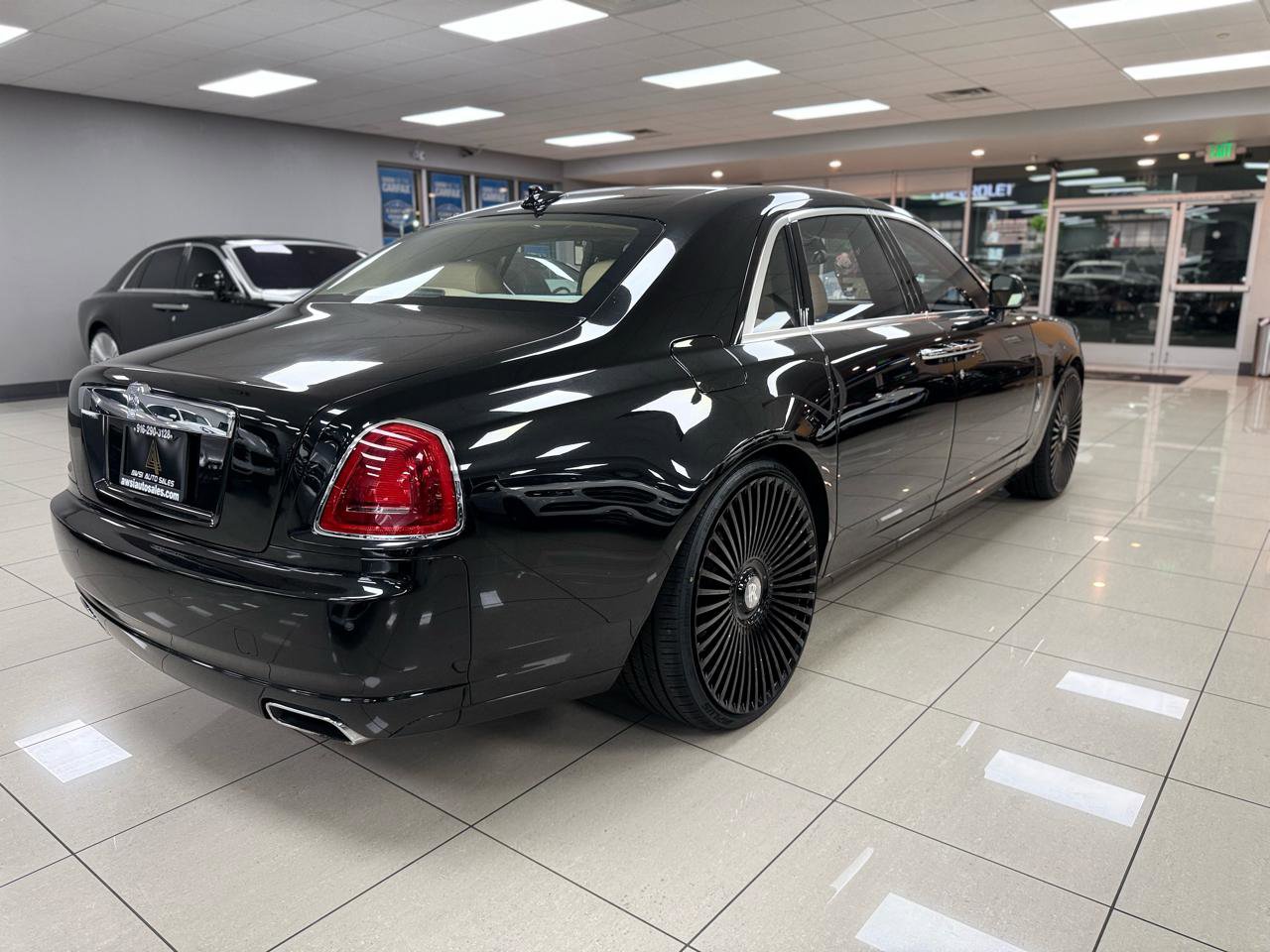 Used 2013 Rolls-Royce Ghost RWD image 64