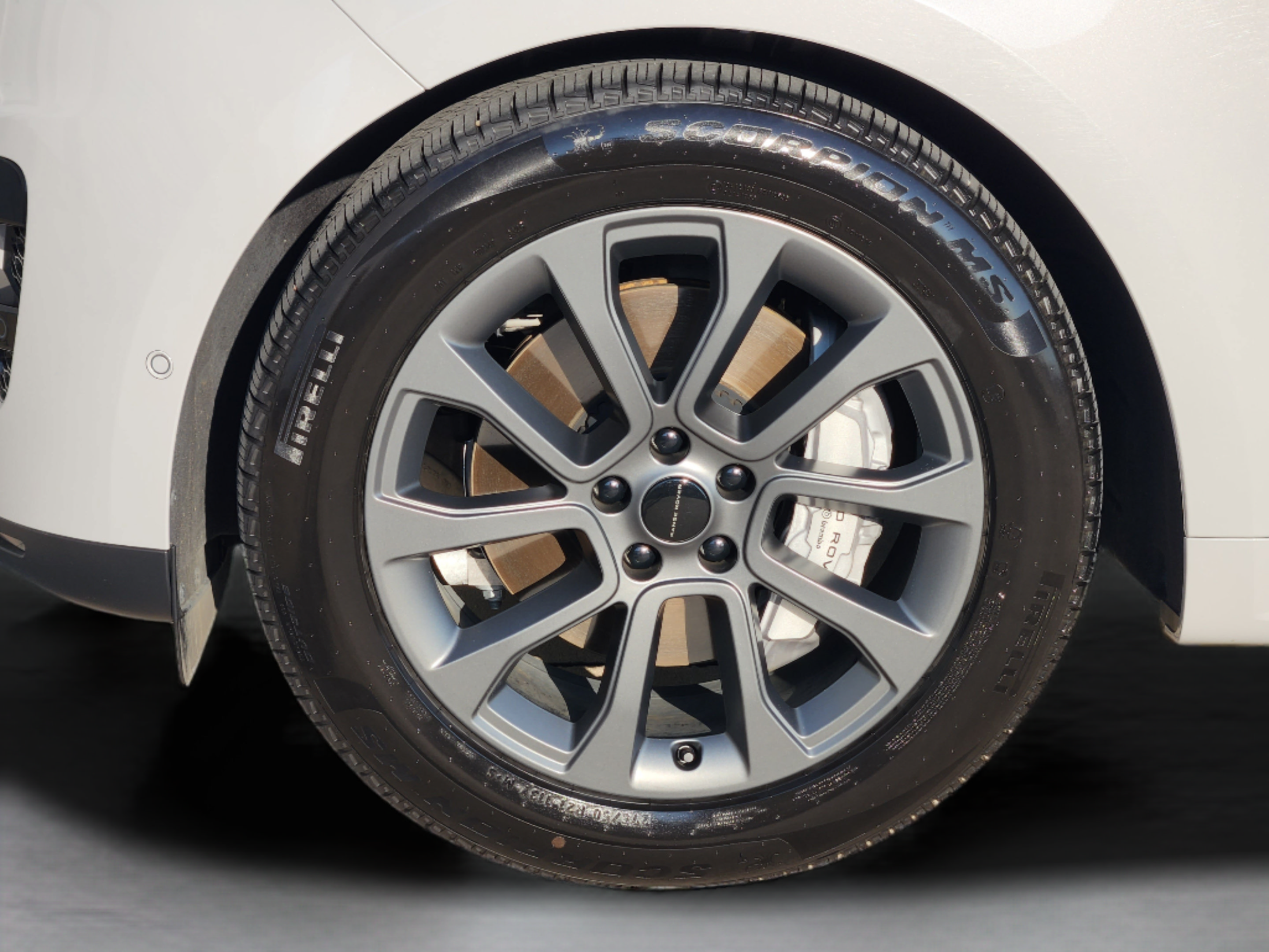 Used 2026 Land Rover Range Rover Sport SE AWD/4WD image 34