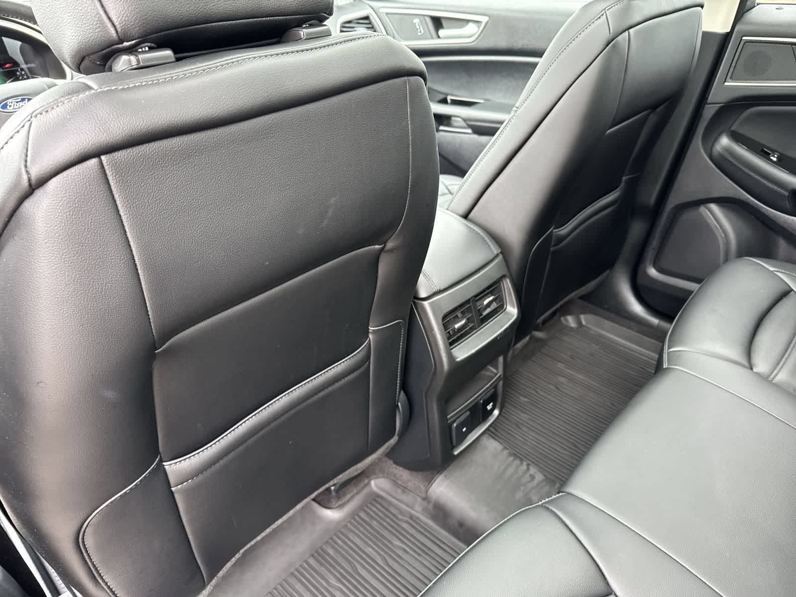 Used 2020 Ford Edge SEL w/ Convenience Package AWD/4WD image 18