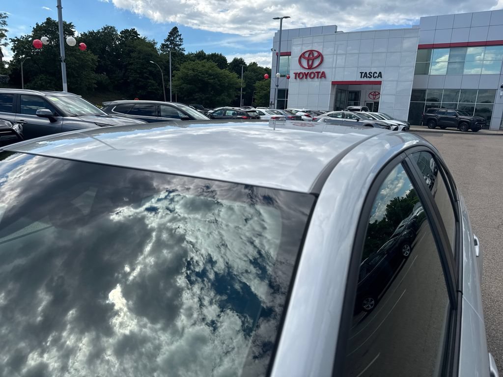 Used 2024 Toyota Corolla LE FWD image 45