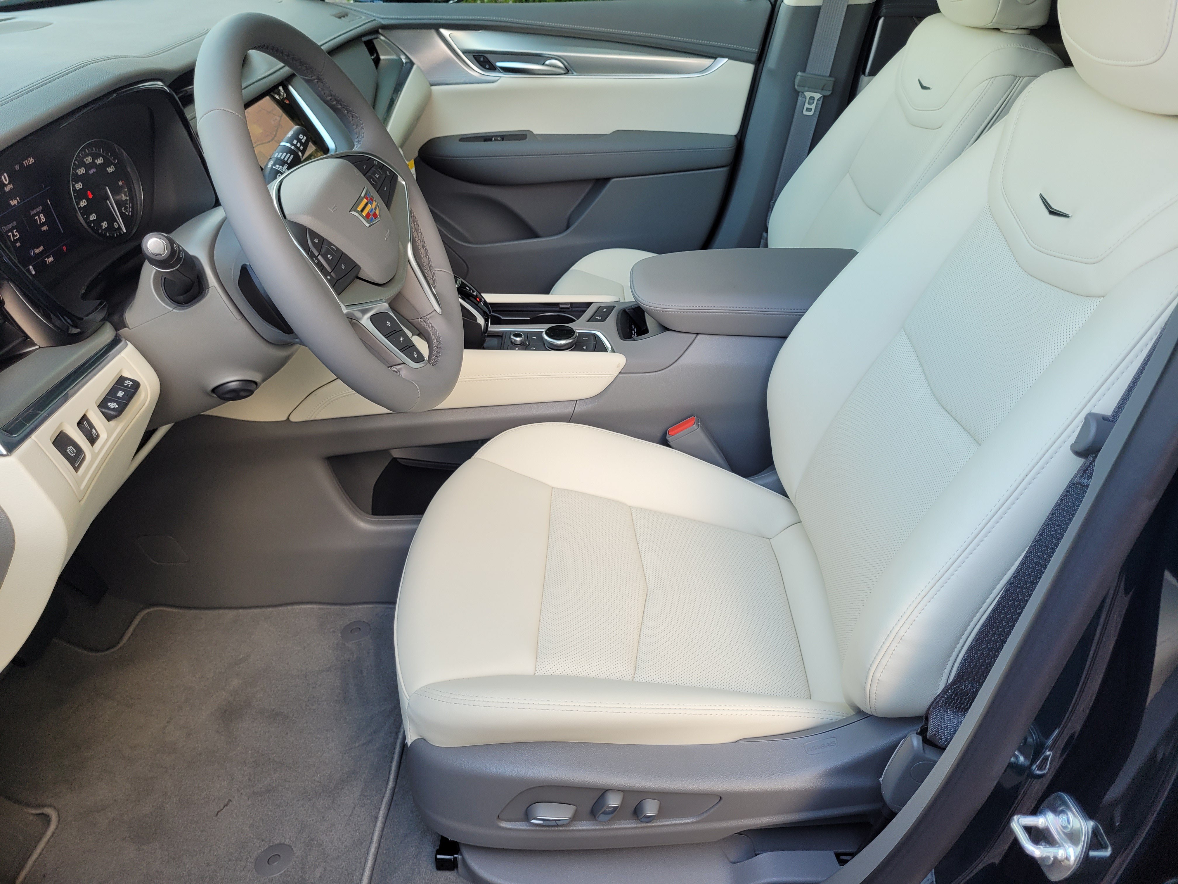 New 2026 Cadillac XT5 Premium Luxury w/ Driver Assist Package FWD image 20
