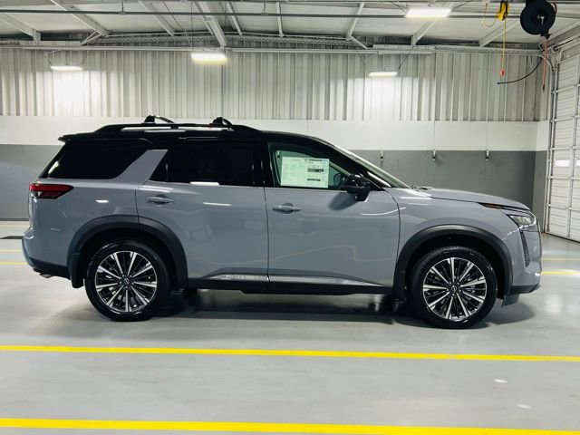 New 2026 Nissan Pathfinder Platinum image 21