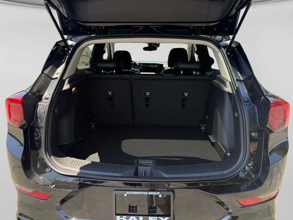 New 2026 Buick Encore GX Sport Touring w/ Comfort Package FWD image 19