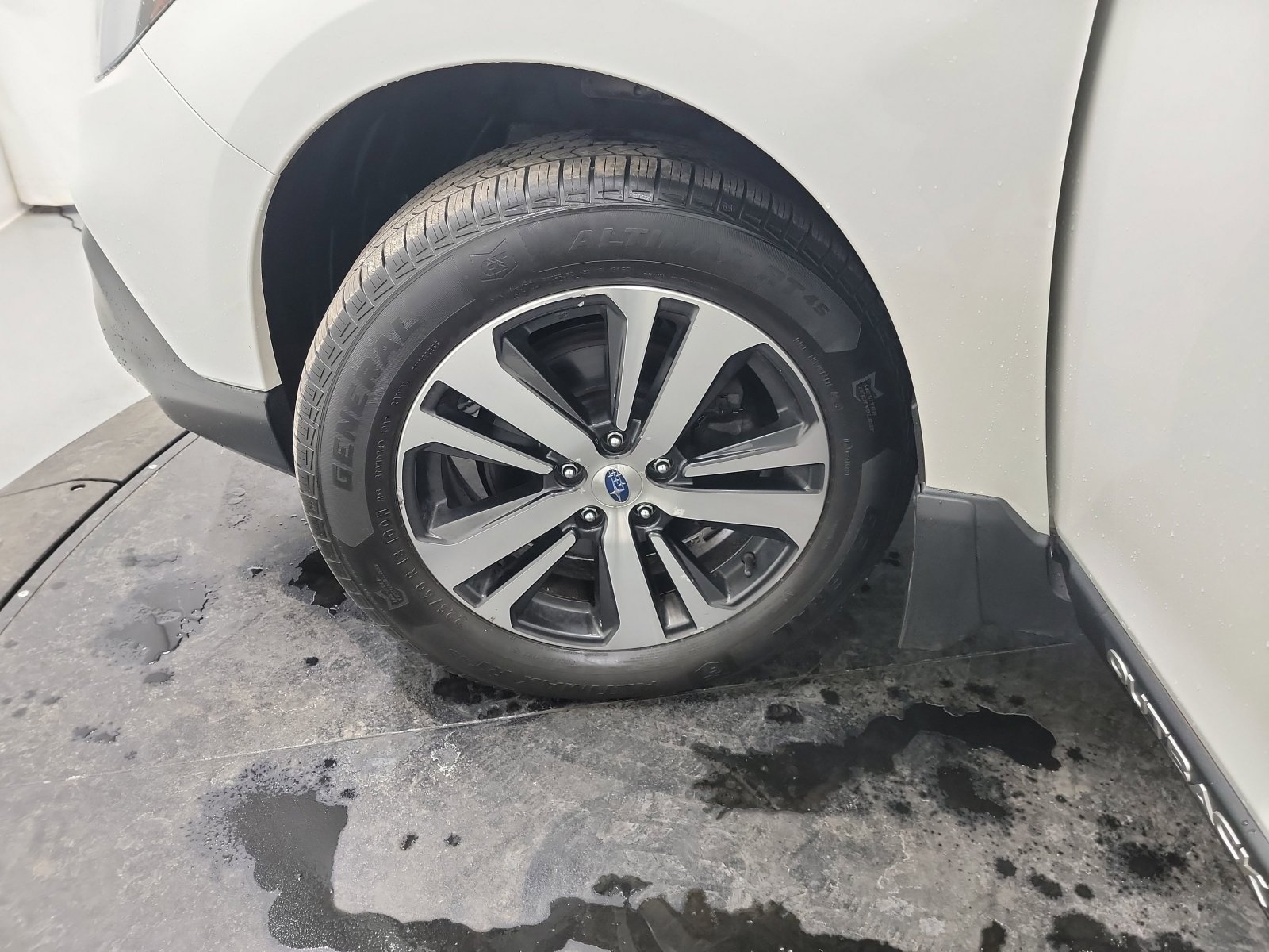 Used 2019 Subaru Outback 2.5i Limited image 30