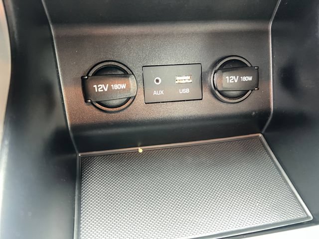 Used 2020 Hyundai Elantra SE w/ Cargo Package (C1) FWD image 21