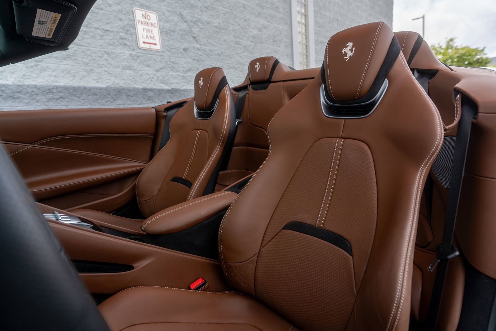 Used 2024 Ferrari Roma Spider image 26