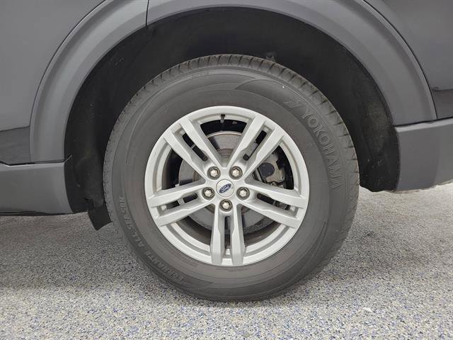 Used 2020 Ford Explorer XLT w/ Equipment Group 202A AWD/4WD image 5