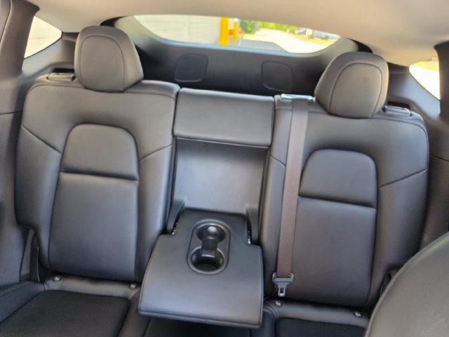 Used 2021 Tesla Model Y Long Range AWD/4WD image 39
