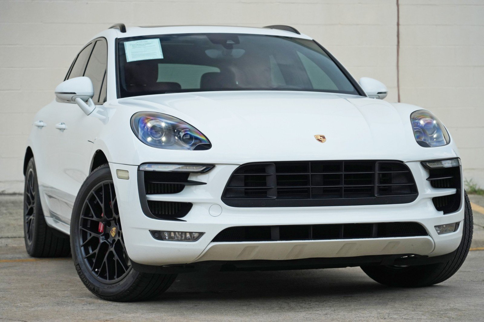 Used 2018 Porsche Macan GTS w/ Premium Package Plus AWD/4WD image 2