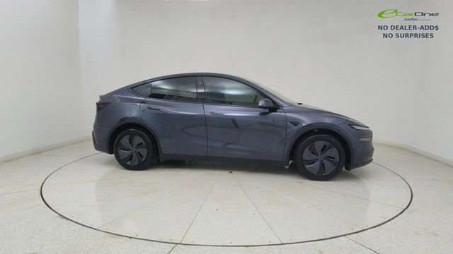 Used 2026 Tesla Model Y 2WD image 62
