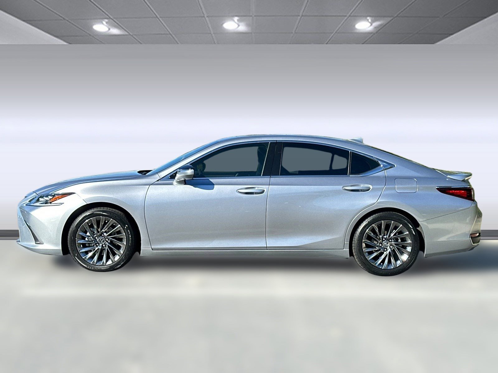 Certified 2025 Lexus ES 300h w/ Luxury Package image 2