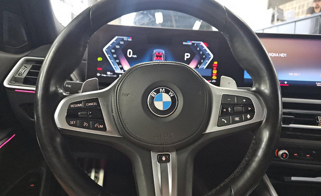 Used 2023 BMW 330i xDrive Sedan w/ M Sport Package AWD/4WD image 7