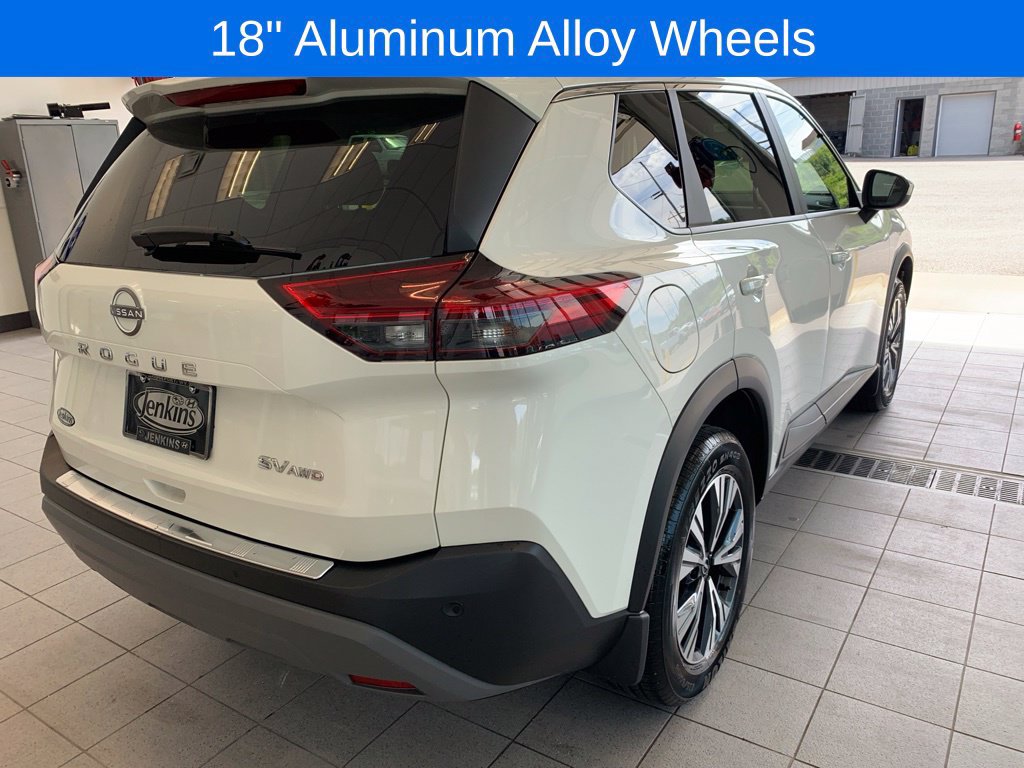 Used 2023 Nissan Rogue SV AWD/4WD image 10
