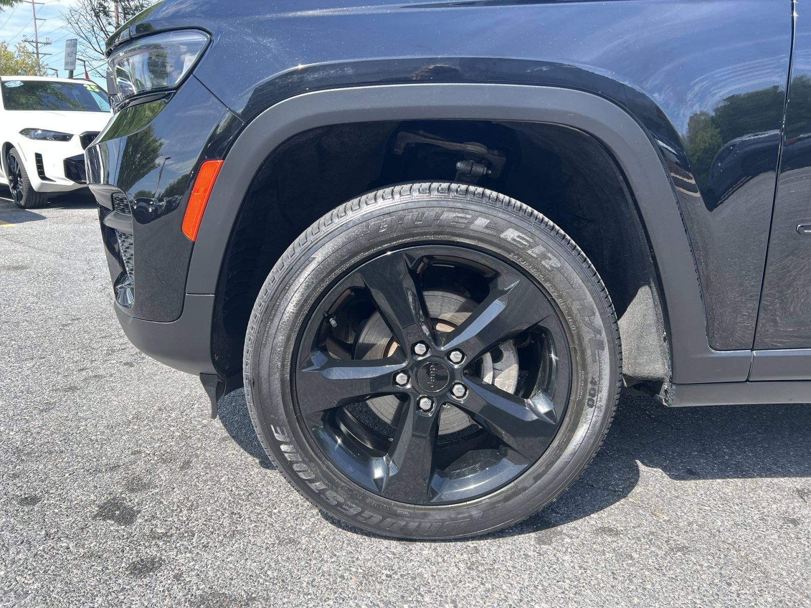 Used 2023 Jeep Grand Cherokee Altitude image 20