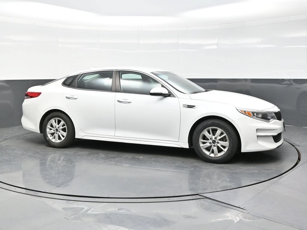 Used 2018 Kia Optima LX FWD image 8