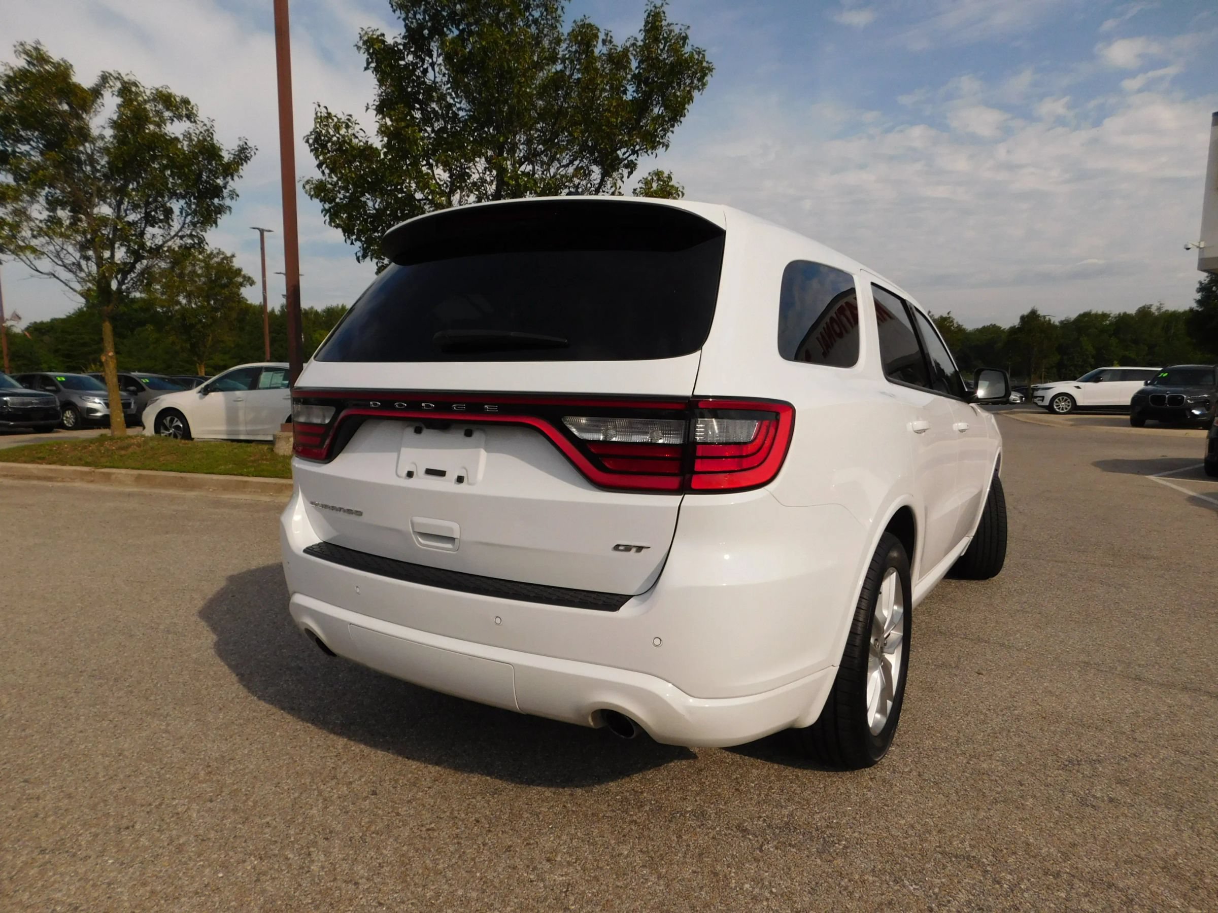 Used 2023 Dodge Durango GT RWD image 5