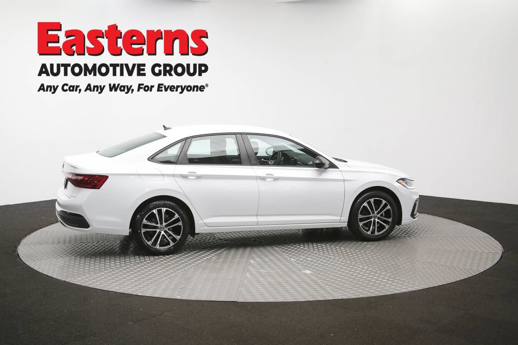 Used 2025 Volkswagen Jetta Sport FWD image 42