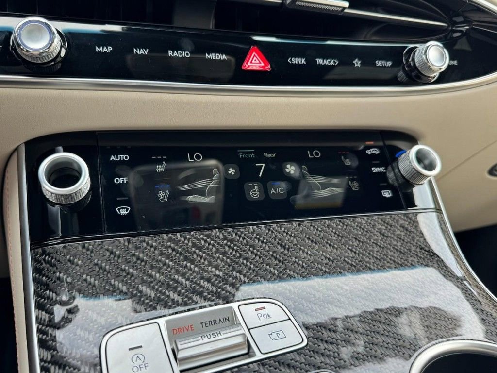 New 2026 Genesis GV70 3.5T Sport Prestige AWD/4WD image 15