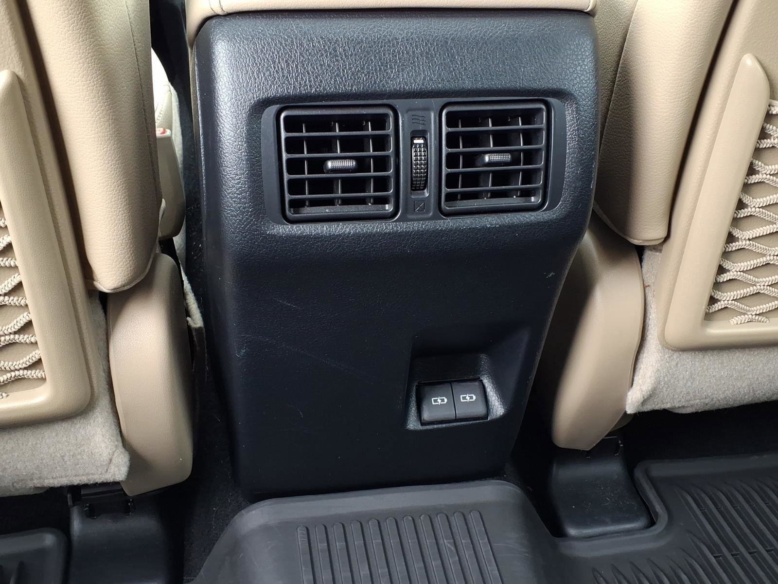 Used 2024 Toyota 4Runner Limited AWD/4WD image 17