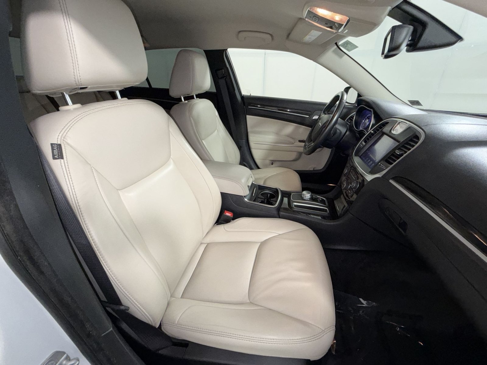Used 2015 Chrysler 300 Limited w/ Driver Convenience Group AWD/4WD image 26