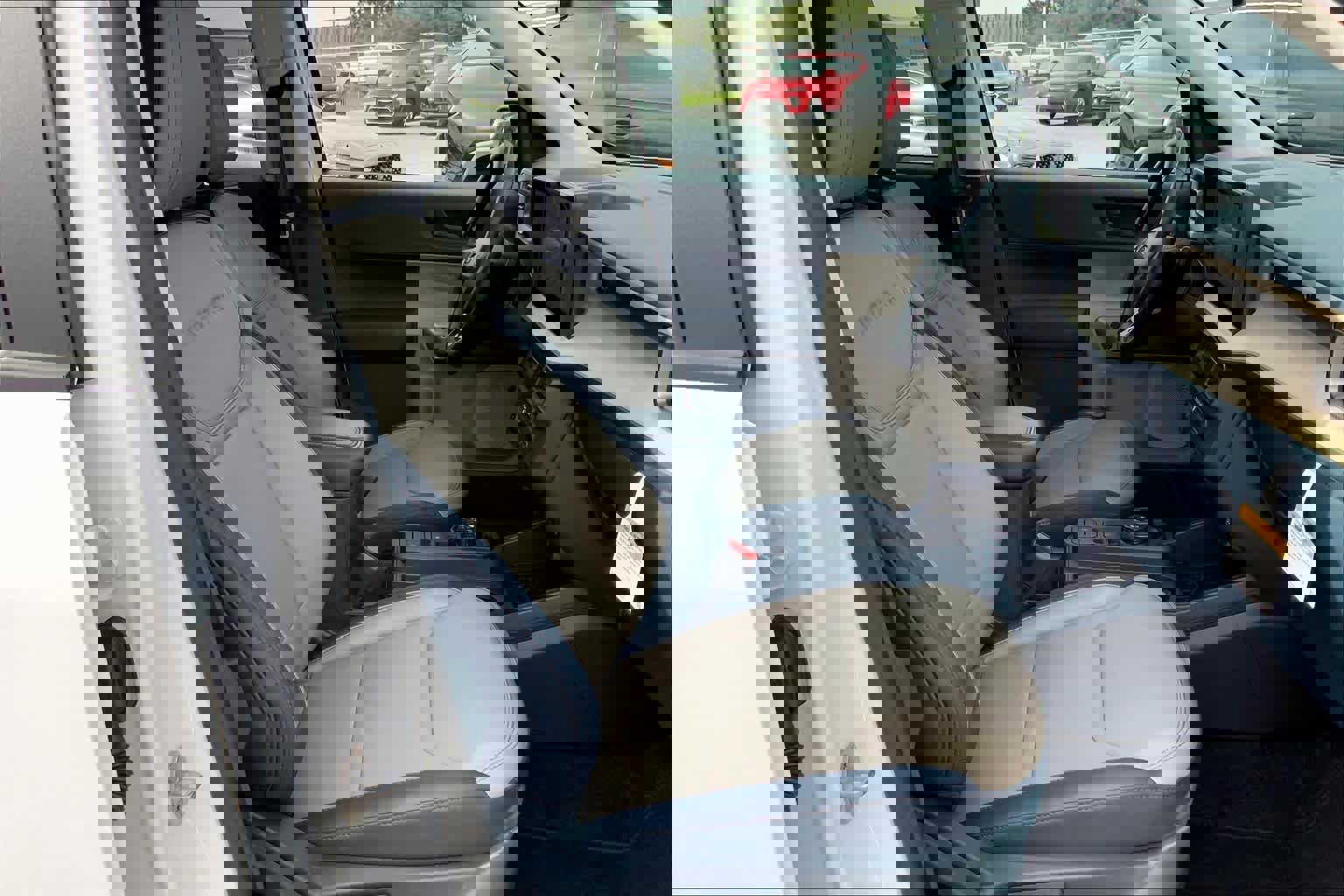 Certified 2025 Ford Maverick Lariat w/ 4K Tow Package image 8