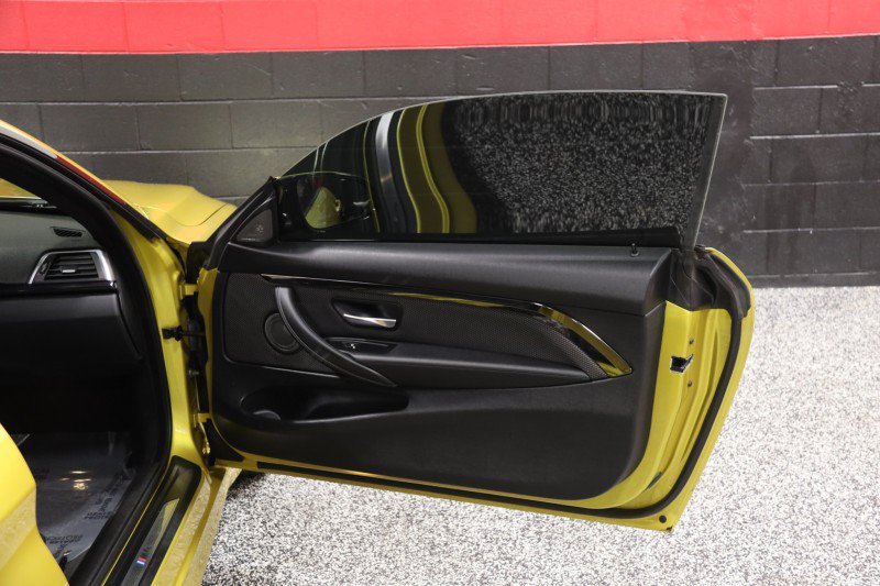 Used 2019 BMW M4 Coupe w/ Executive Package RWD image 38