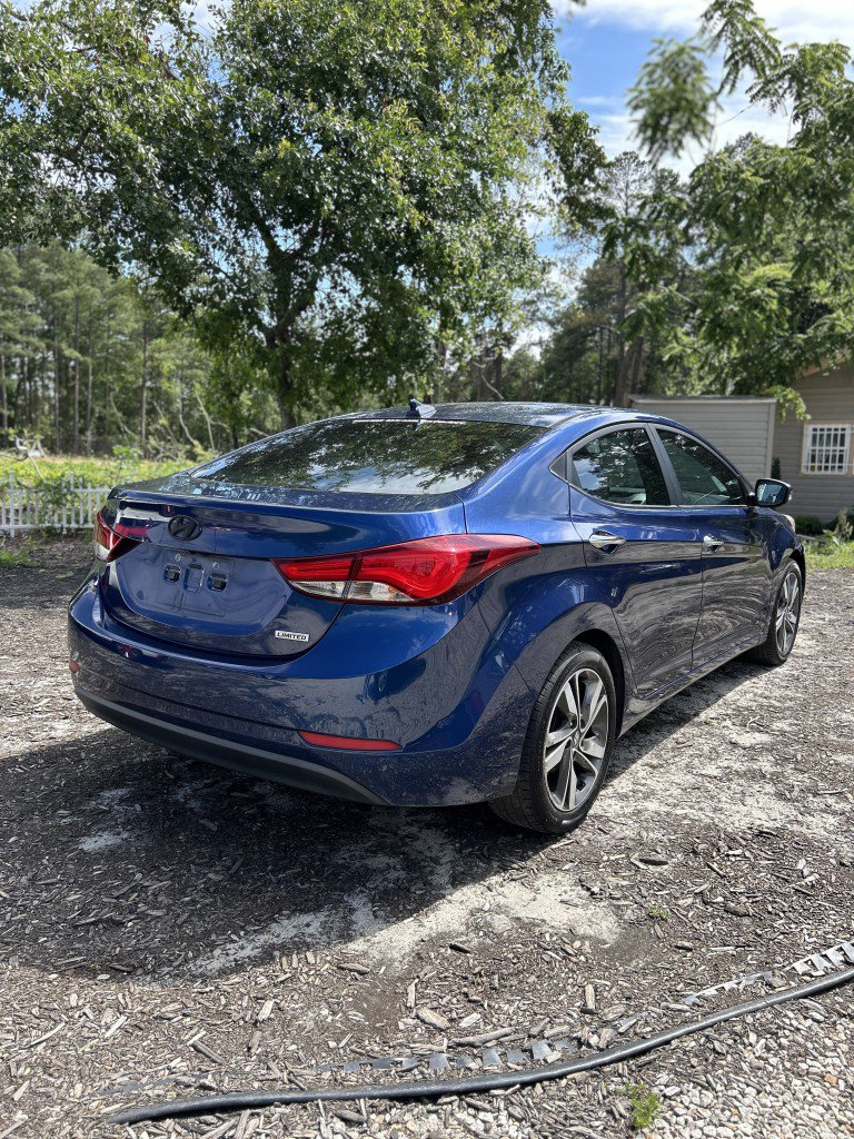 Used 2015 Hyundai Elantra Limited FWD image 3