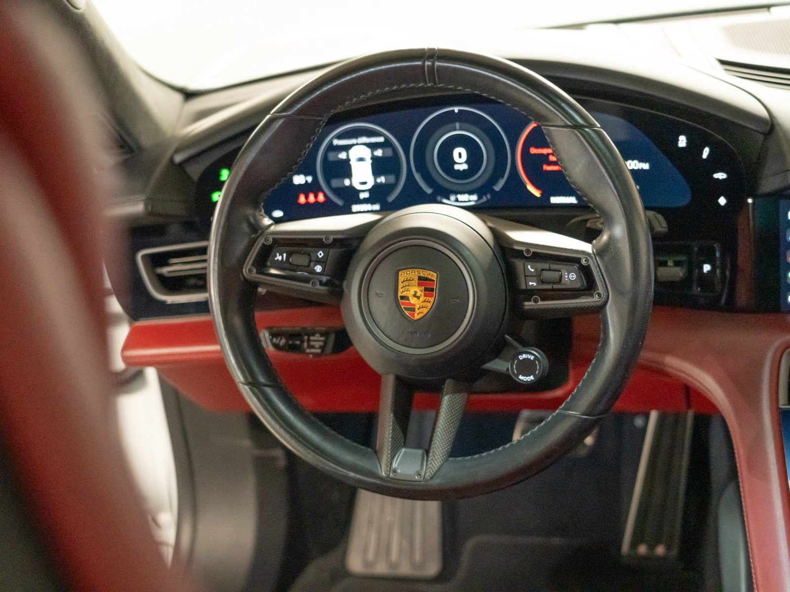 Certified 2022 Porsche Taycan Cross Turismo AWD/4WD image 28