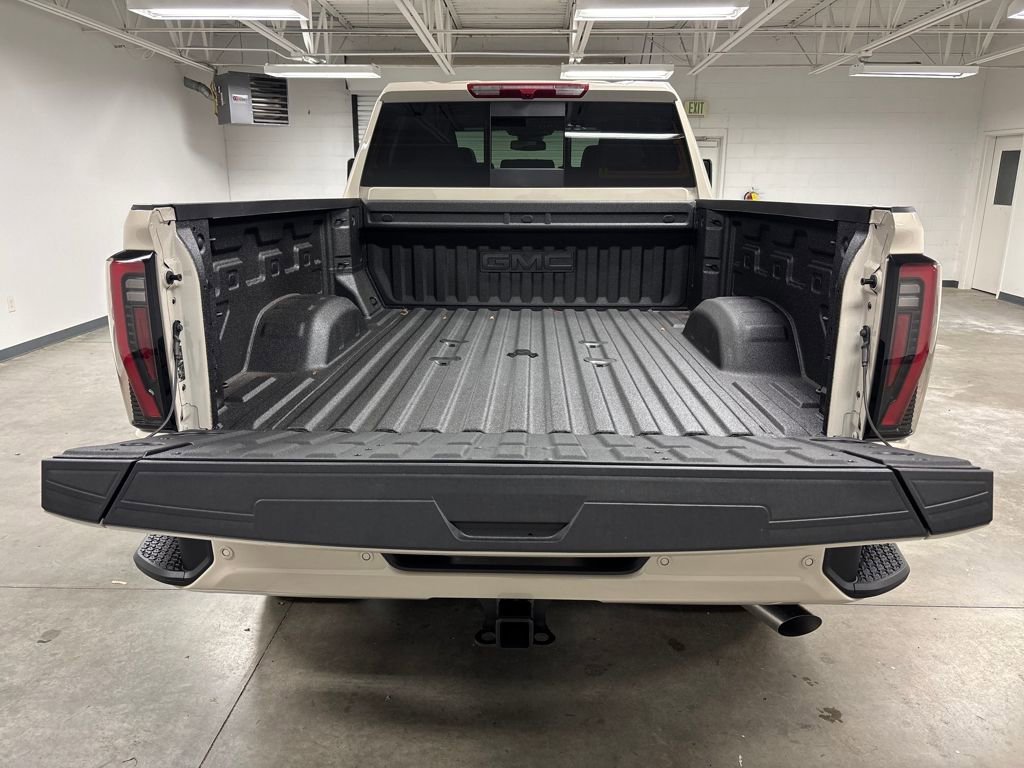 New 2026 GMC Sierra 2500 AT4 image 18