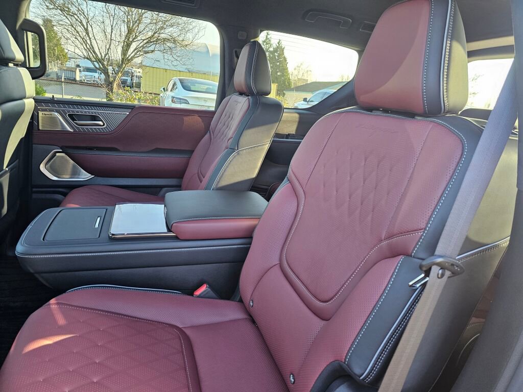 New 2026 INFINITI QX80 Autograph w/ Premium Cargo Package image 23