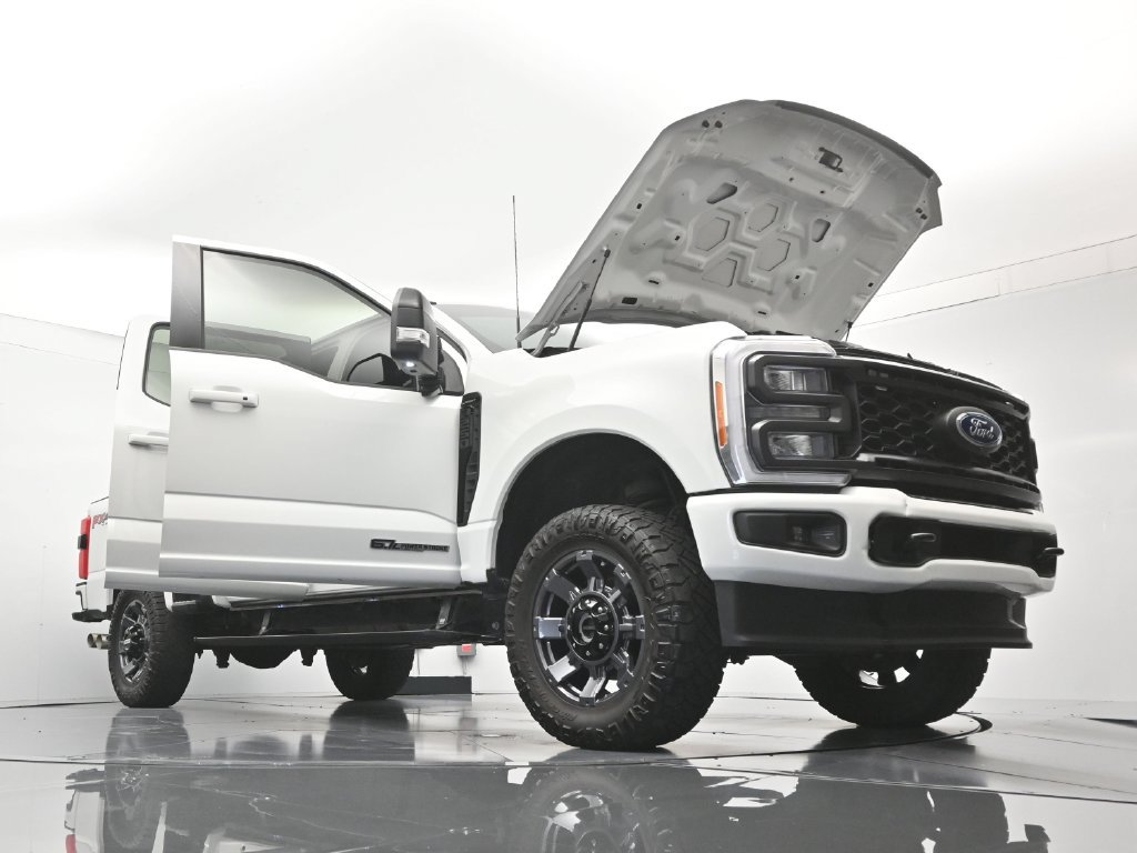 Used 2024 Ford F250 Lariat w/ Sport Appearance Package AWD/4WD image 51