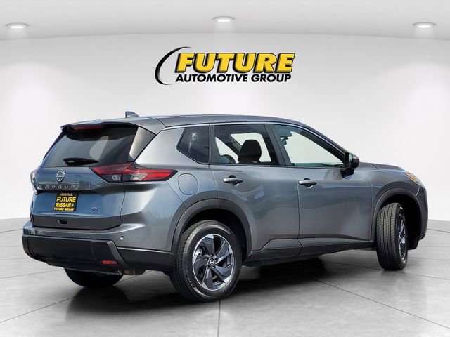 Certified 2024 Nissan Rogue SV image 4