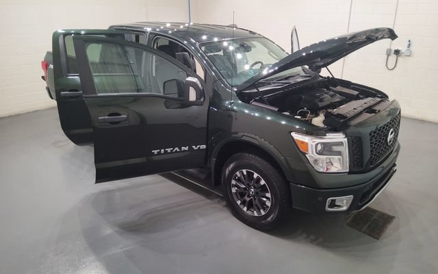 Used 2019 Nissan Titan PRO-4X w/ Pro-4x Convenience Package AWD/4WD image 10