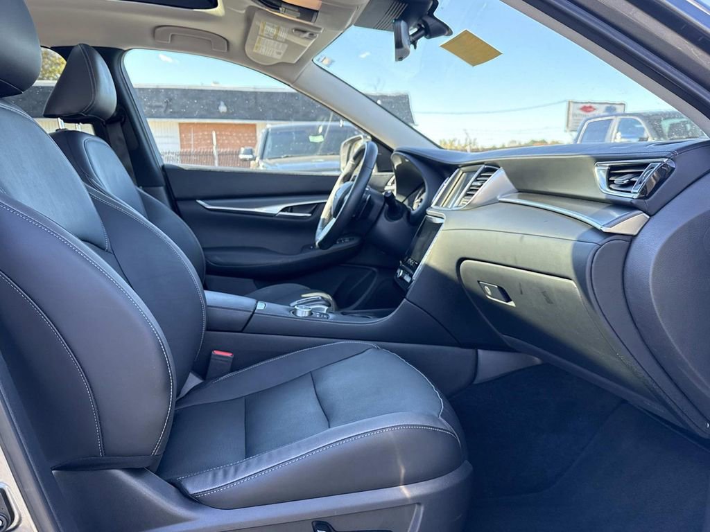 Certified 2024 INFINITI QX50 Luxe image 19