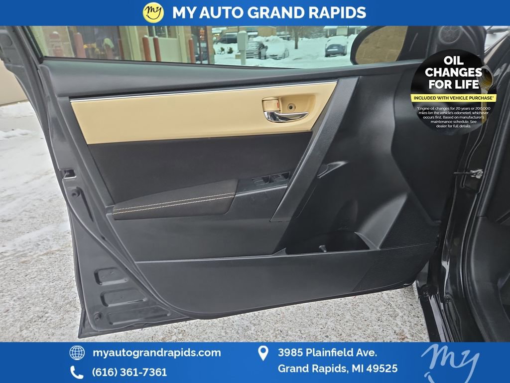 Used 2019 Toyota Corolla LE image 10