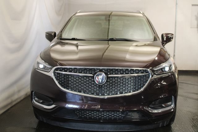 Used 2021 Buick Enclave Avenir w/ Avenir Technology Package AWD/4WD image 3