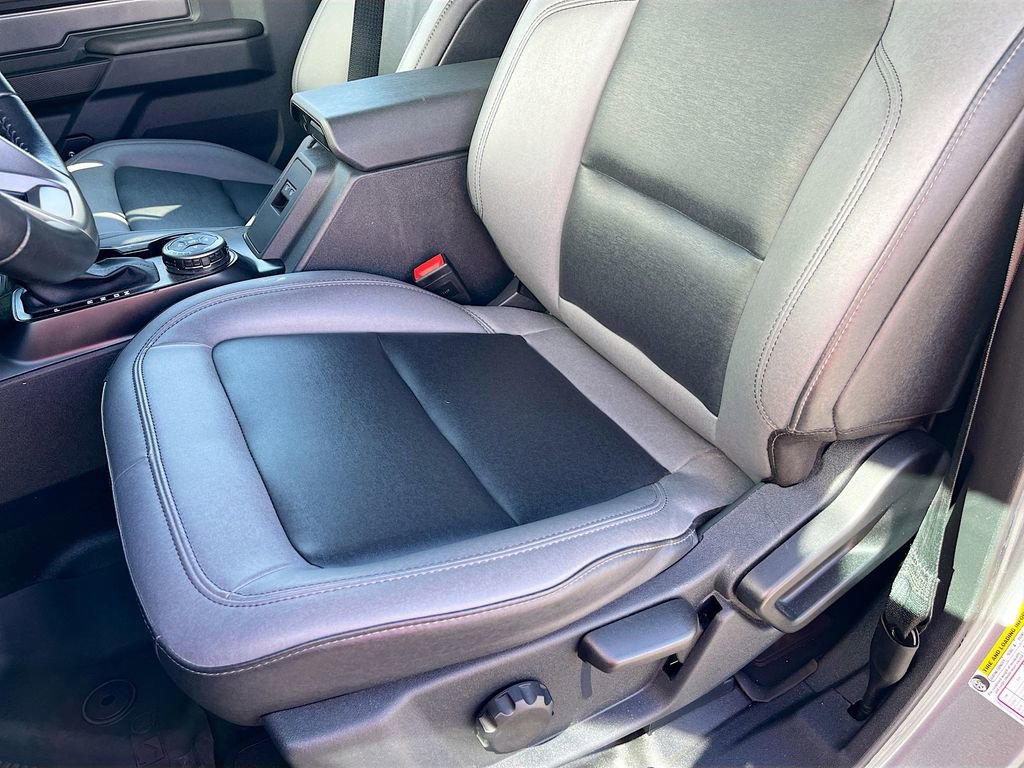 Used 2024 Ford Bronco Big Bend w/ Sasquatch Package AWD/4WD image 19