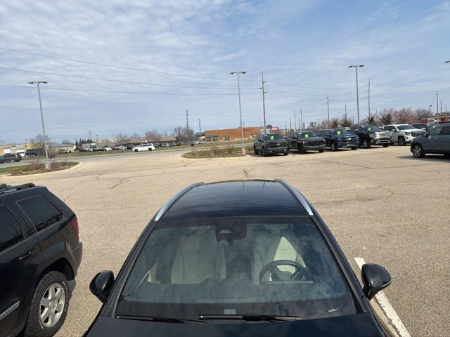 Used 2024 Mercedes-Benz GLC 300 4MATIC image 9