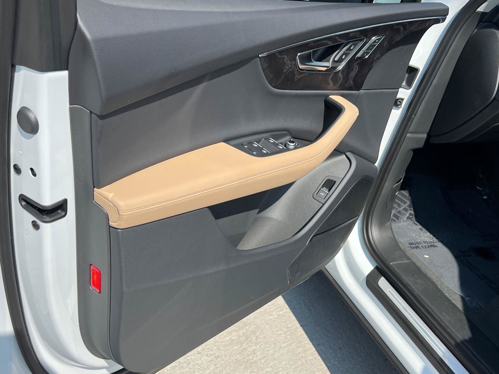 New 2025 Audi Q7 3.0T Premium Plus AWD/4WD image 10