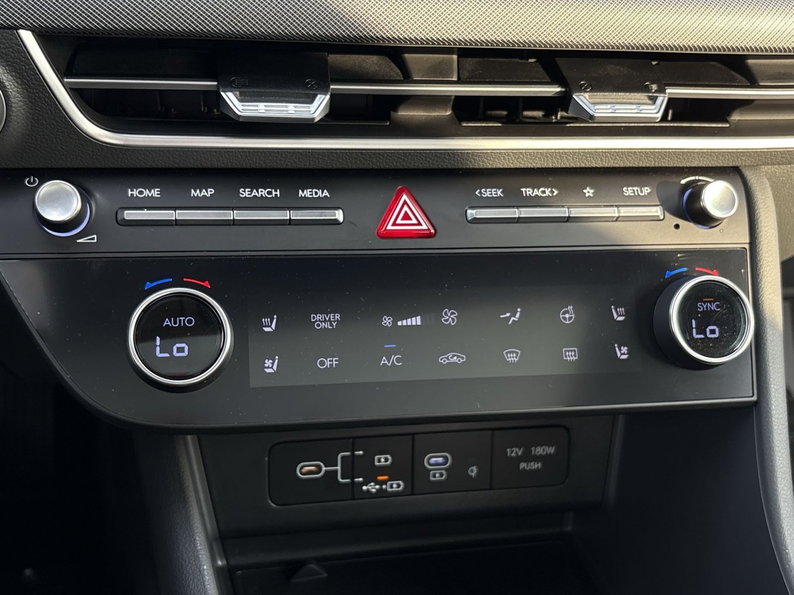 Used 2025 Hyundai Sonata Limited FWD image 21